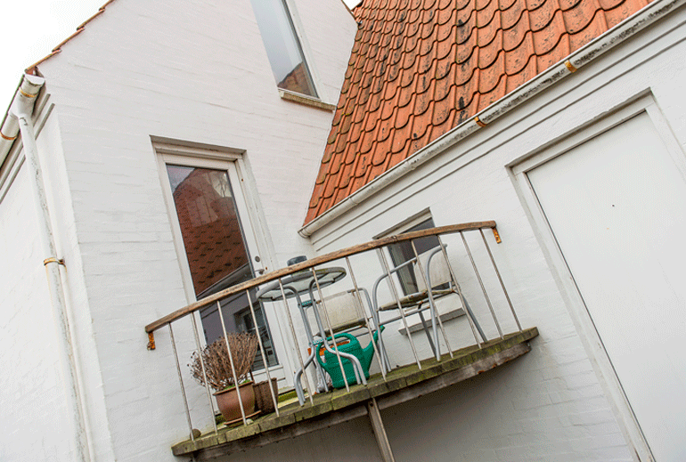 Fordør og Balkon