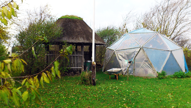 Bålhytte og Dome